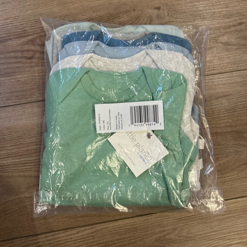 Carter's Onsies -3 Month Green, Blue, Gray Set of 5